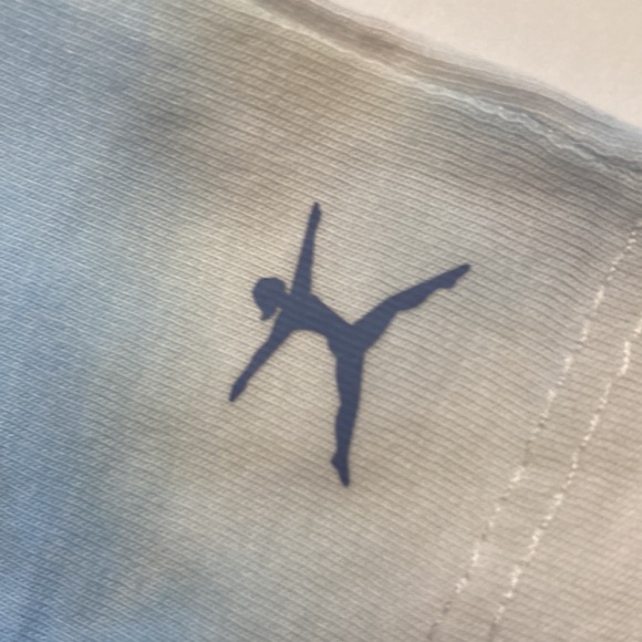 Shirt - Picture 4 of 9